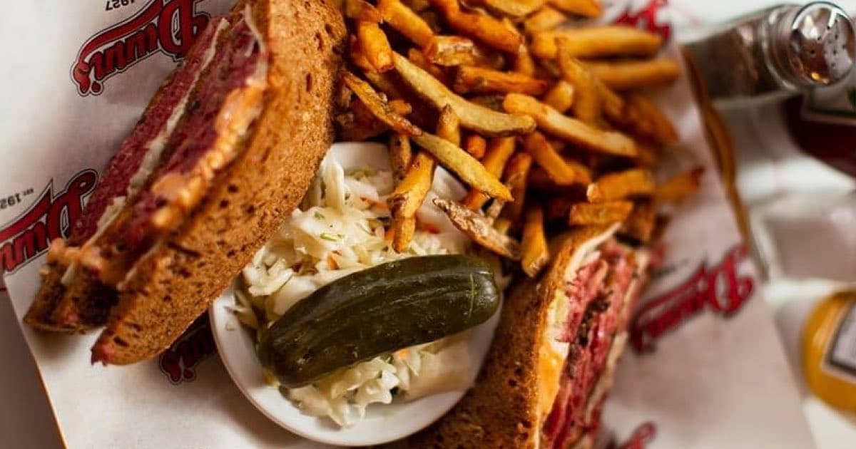 Comment repérer un bon sandwich à la viande fumée sans même le goûter