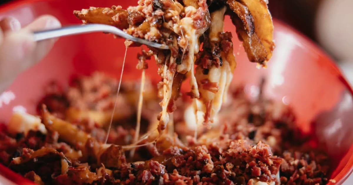What Is Poutine Gravy Made Of? And What Makes a Good Poutine Sauce