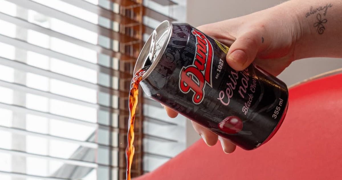Pourquoi la cerise noire est la saveur de boisson la plus nostalgique dans la culture des delis canadiens