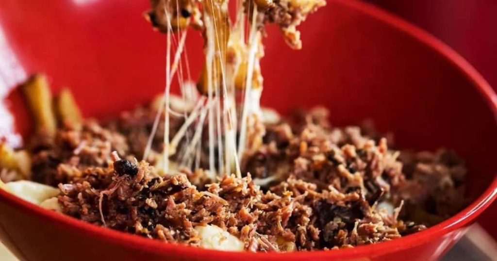 Qu'est-ce qui distingue la viande fumée de Montréal des autres villes ?