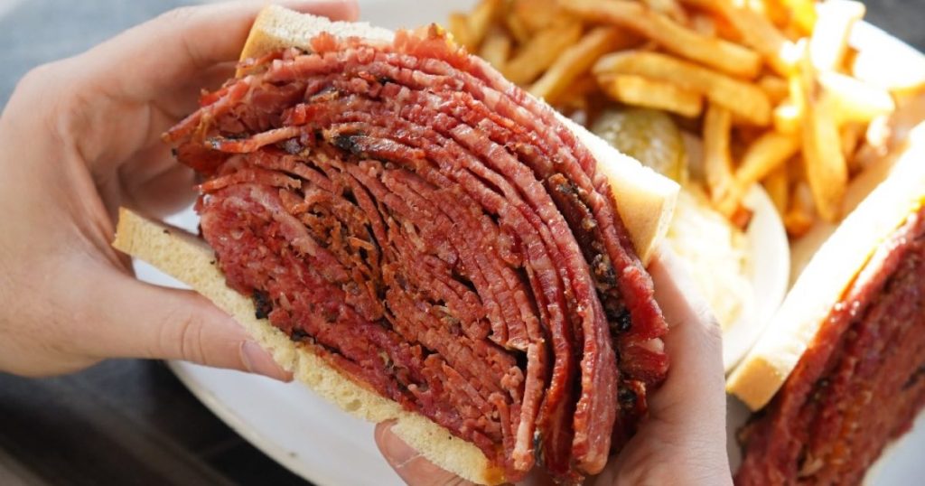 Styles de Service : Comment Ils Arrivent Dans Votre Assiette