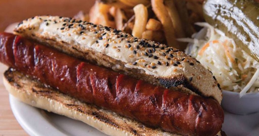 Hot Dogs à la Montréalaise
