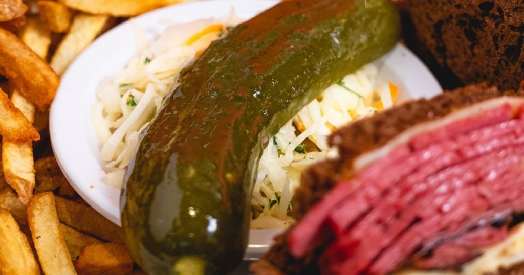 Qu'est-ce qu'un cornichon à l'aneth ?