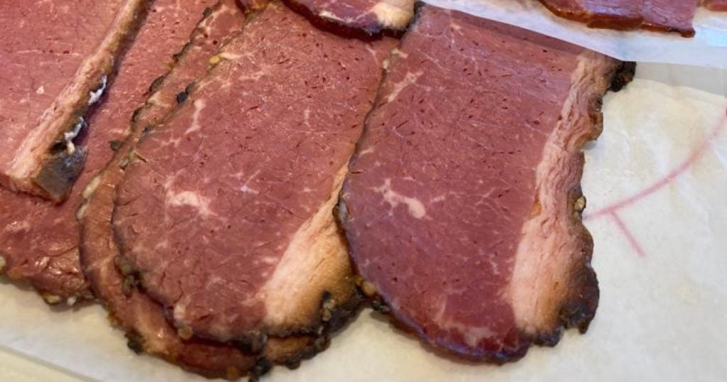 How to Order Smoked Meat the Keto Way