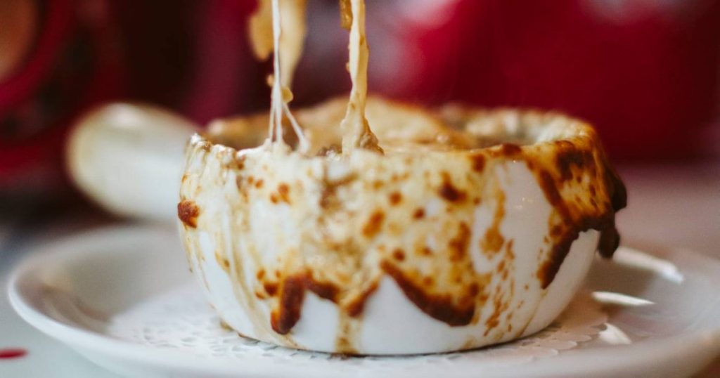 french onion soup montreal